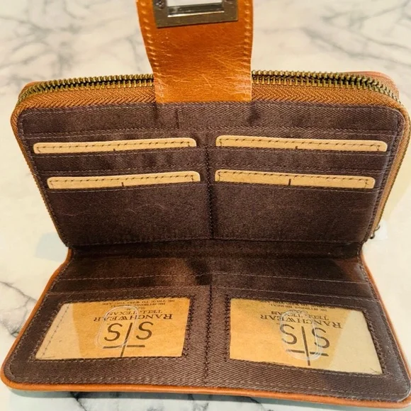 STS Ranchwear by Carroll Hair-On Leather Wallet - Picture 7 of 7